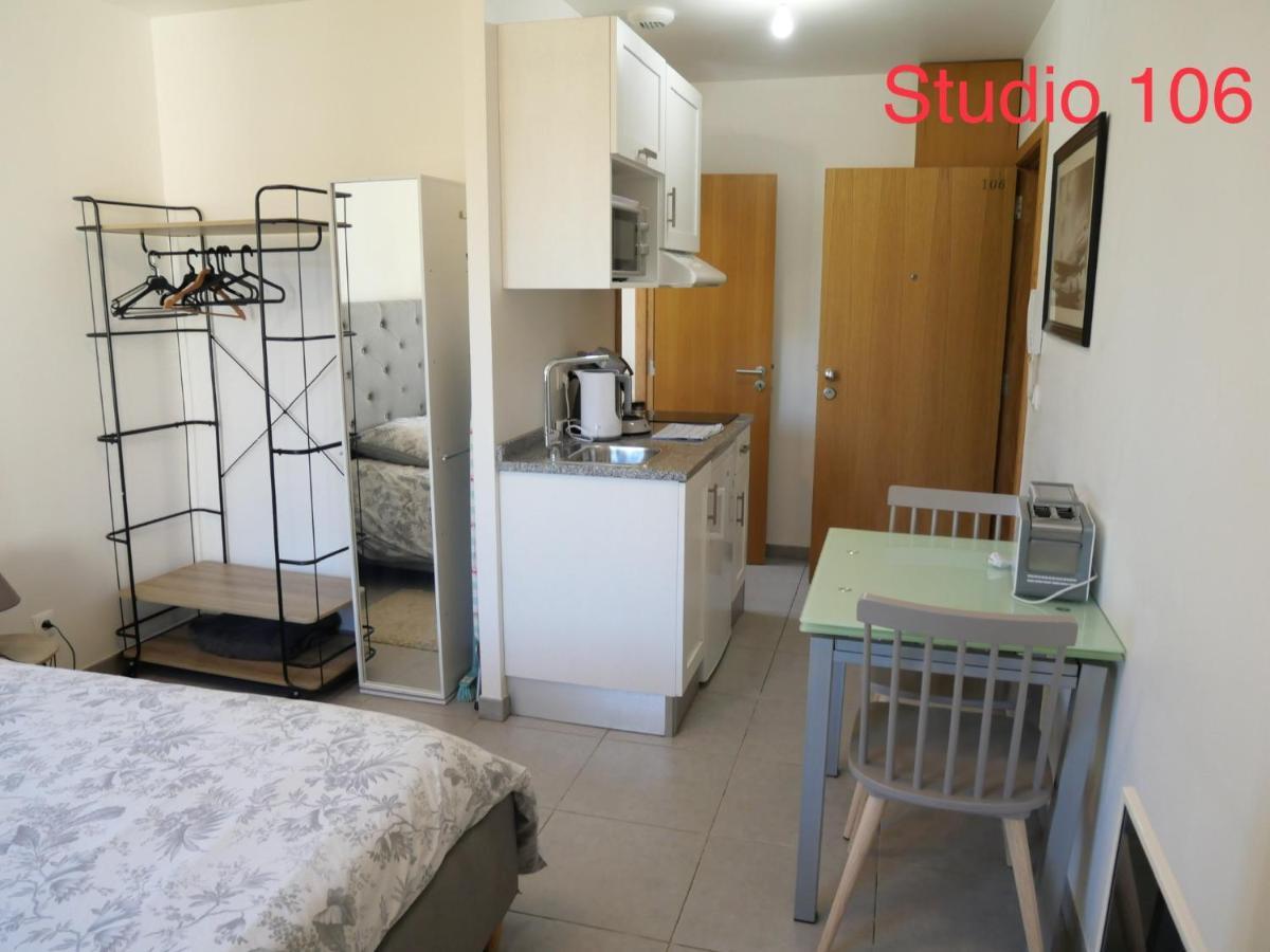 Studio A 300 M De La Gare De Mantes-La-Jolie ภายนอก รูปภาพ