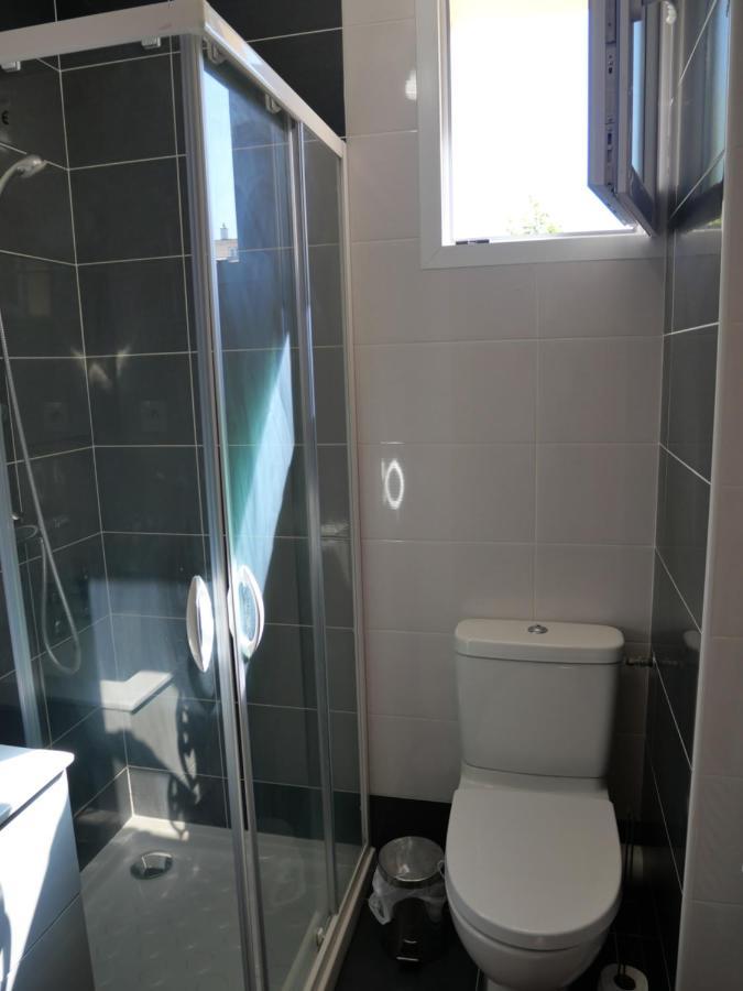 Studio A 300 M De La Gare De Mantes-La-Jolie ภายนอก รูปภาพ
