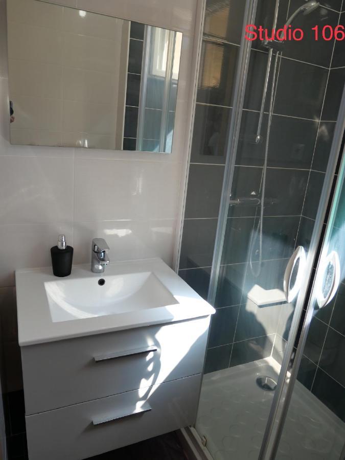 Studio A 300 M De La Gare De Mantes-La-Jolie ภายนอก รูปภาพ